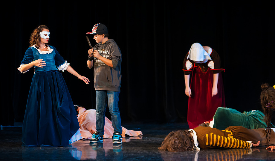 Zespół Tańca Dawnego Belriguardo z Lublina - Marionetki Barokowe (Korowód – VIII Spotkania z Tańcem Dawnym)